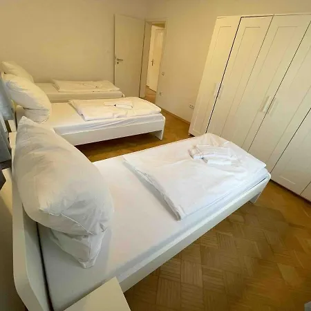 Apartman Sad901 Grosse Monteurwohnung Uebergangswohnung